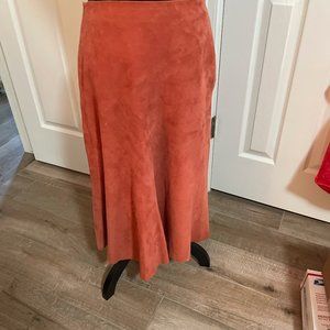 HAROLD's Suede Perfection   Size 8
